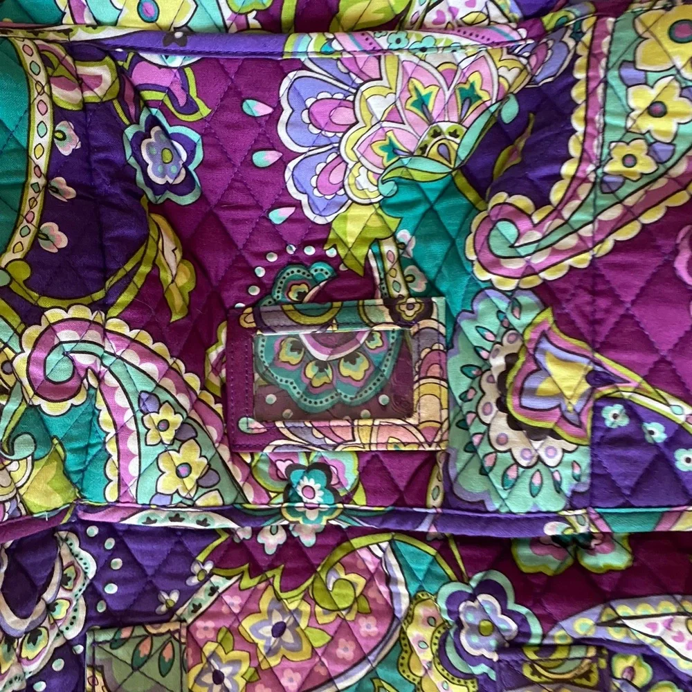 Vibrant Vera Bradley Paisley Women's Duffle - Picture 6 of 7